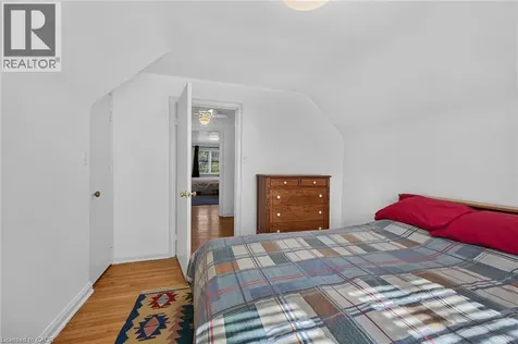 83 Aberfoyle Avenue Hamilton ON L8K 4S1