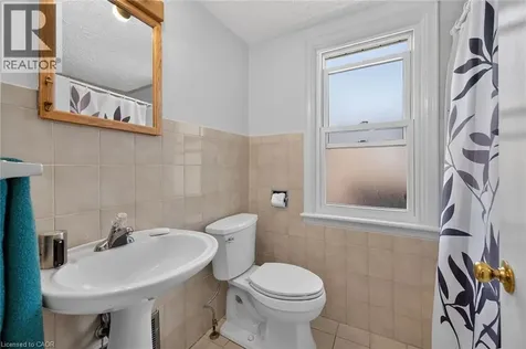 83 Aberfoyle Avenue Hamilton ON L8K 4S1