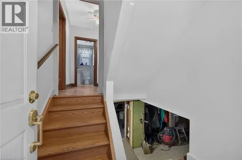 83 Aberfoyle Avenue Hamilton ON L8K 4S1