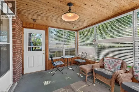 83 Aberfoyle Avenue Hamilton ON L8K 4S1