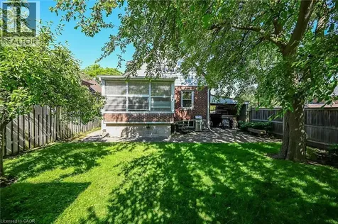 83 Aberfoyle Avenue Hamilton ON L8K 4S1