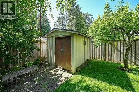 83 Aberfoyle Avenue Hamilton ON L8K 4S1