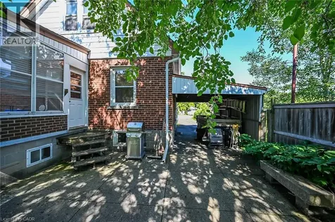 83 Aberfoyle Avenue Hamilton ON L8K 4S1