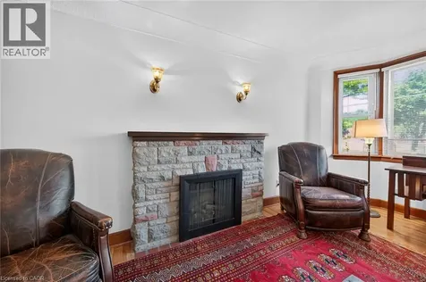 83 Aberfoyle Avenue Hamilton ON L8K 4S1