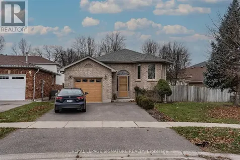 52 Buchanan Crescent Brantford ON N3P 2A6