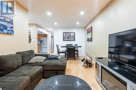 52 Buchanan Crescent Brantford ON N3P 2A6