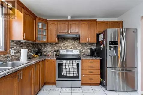52 Buchanan Crescent Brantford ON N3P 2A6