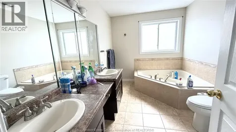 2361 Askin Avenue Windsor ON N9E 4Y2