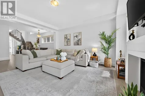 1477 Mockingbird Square Pickering ON L1X 0N8