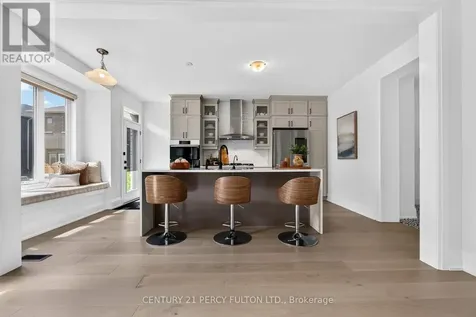 1477 Mockingbird Square Pickering ON L1X 0N8