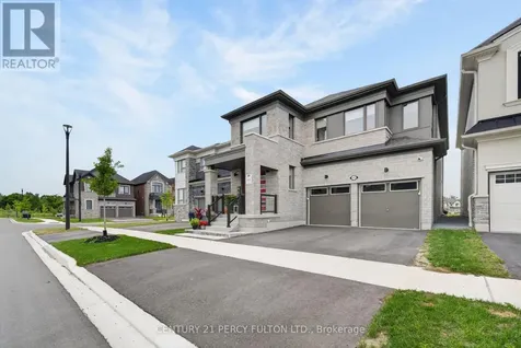 1477 Mockingbird Square Pickering ON L1X 0N8