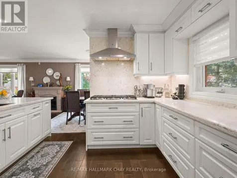 20 Downer Crescent Wasaga Beach ON L9Z 1C2
