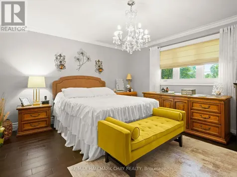 20 Downer Crescent Wasaga Beach ON L9Z 1C2