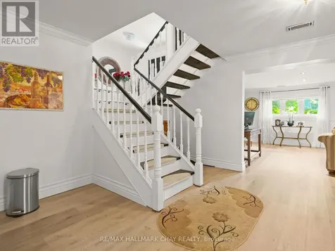 20 Downer Crescent Wasaga Beach ON L9Z 1C2