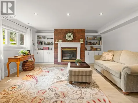 20 Downer Crescent Wasaga Beach ON L9Z 1C2