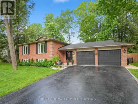 20 Downer Crescent Wasaga Beach ON L9Z 1C2