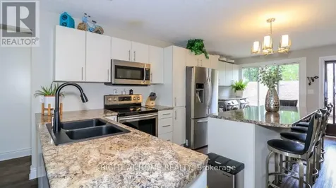 43 Olive Crescent Orillia ON L3V 7M8
