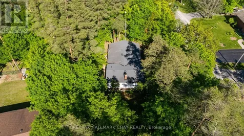 3724 Whitecap Drive Innisfil ON L9S 2L4
