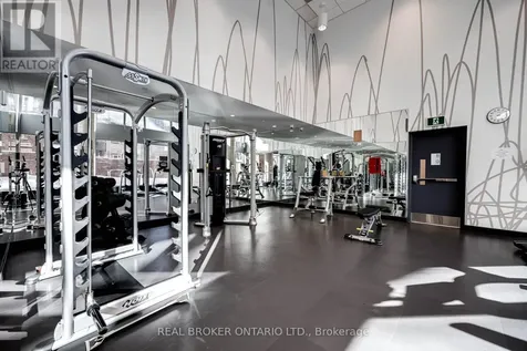 501 Adelaide Street West Toronto (waterfront Communities) ON M5V 0R3