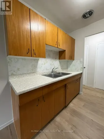 73 Albert Street Uxbridge ON L9P 1E4