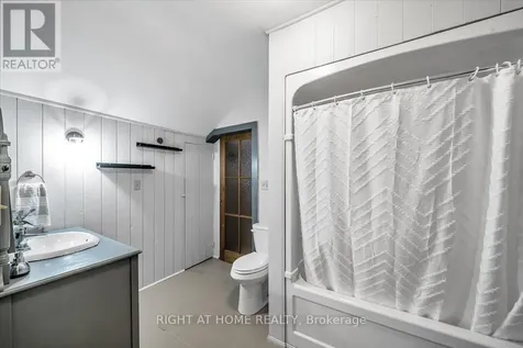 1320 King Street Scugog ON L9L 1B5