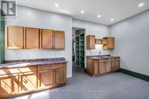 1320 King Street Scugog ON L9L 1B5