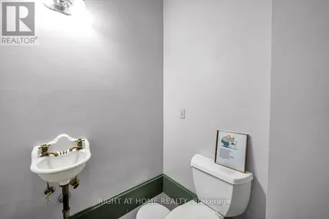 1320 King Street Scugog ON L9L 1B5