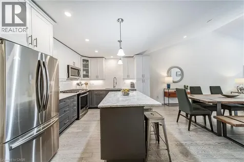 61 Ivy Crescent Wasaga Beach ON L9Z 0H8