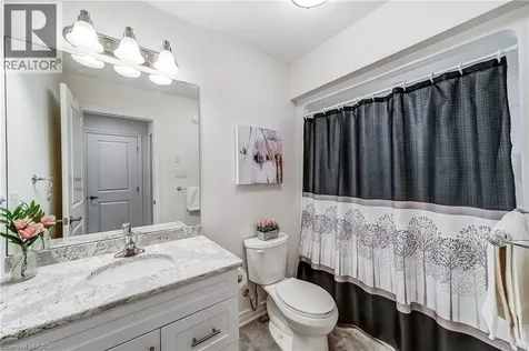 61 Ivy Crescent Wasaga Beach ON L9Z 0H8
