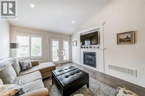 61 Ivy Crescent Wasaga Beach ON L9Z 0H8