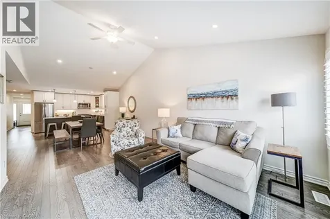 61 Ivy Crescent Wasaga Beach ON L9Z 0H8