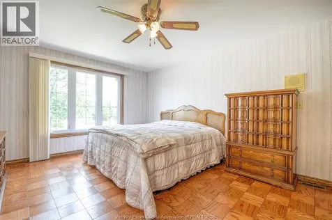 295 Elmgrove Lakeshore ON N8N 4G9