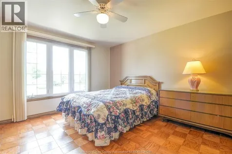 295 Elmgrove Lakeshore ON N8N 4G9