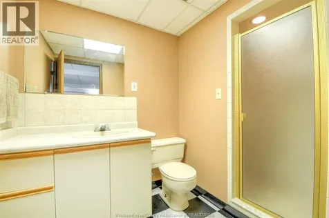 295 Elmgrove Lakeshore ON N8N 4G9