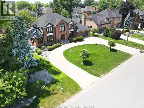 295 Elmgrove Lakeshore ON N8N 4G9