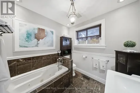 49 Maple Street Seguin ON P0C 1J0