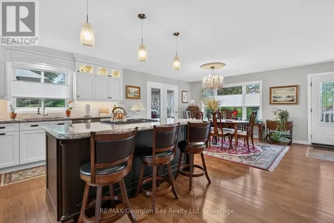 307 Balm Beach Road West Tiny ON L0L 2J0
