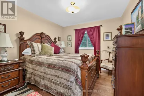 307 Balm Beach Road West Tiny ON L0L 2J0