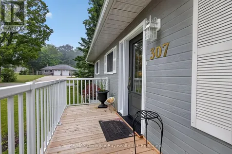307 Balm Beach Road West Tiny ON L0L 2J0