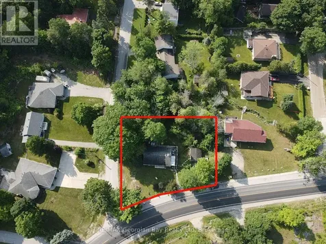 307 Balm Beach Road West Tiny ON L0L 2J0