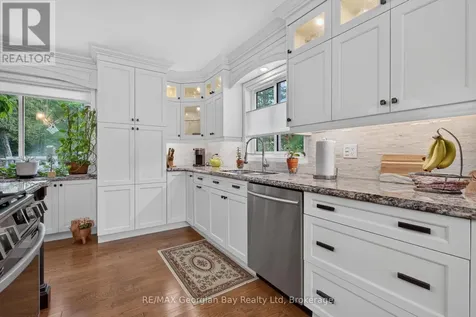 307 Balm Beach Road West Tiny ON L0L 2J0