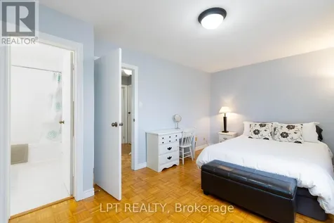 2315 Bromsgrove Road Mississauga (clarkson) ON L5J 4A6