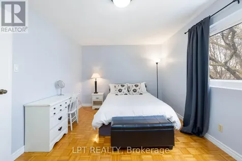 2315 Bromsgrove Road Mississauga (clarkson) ON L5J 4A6