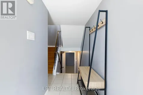 2315 Bromsgrove Road Mississauga (clarkson) ON L5J 4A6