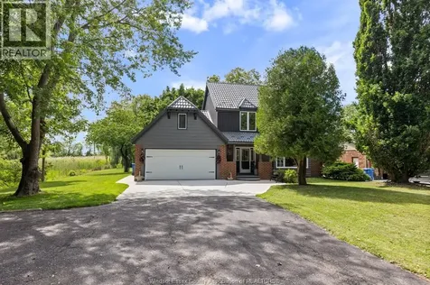2028 Front Road North Amherstburg ON N9V 3R3