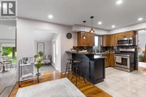 2028 Front Road North Amherstburg ON N9V 3R3