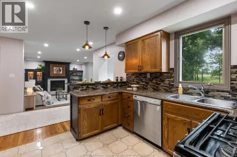 2028 Front Road North Amherstburg ON N9V 3R3