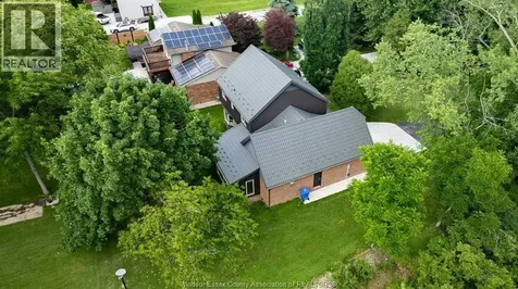 2028 Front Road North Amherstburg ON N9V 3R3