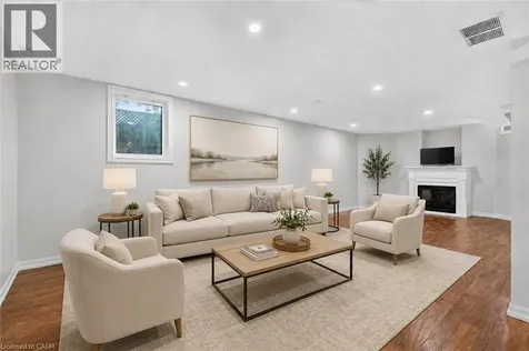 3334 Trelawny Circle Mississauga ON L5N 6N5