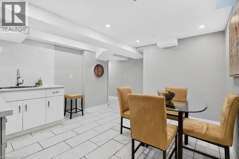 3334 Trelawny Circle Mississauga ON L5N 6N5